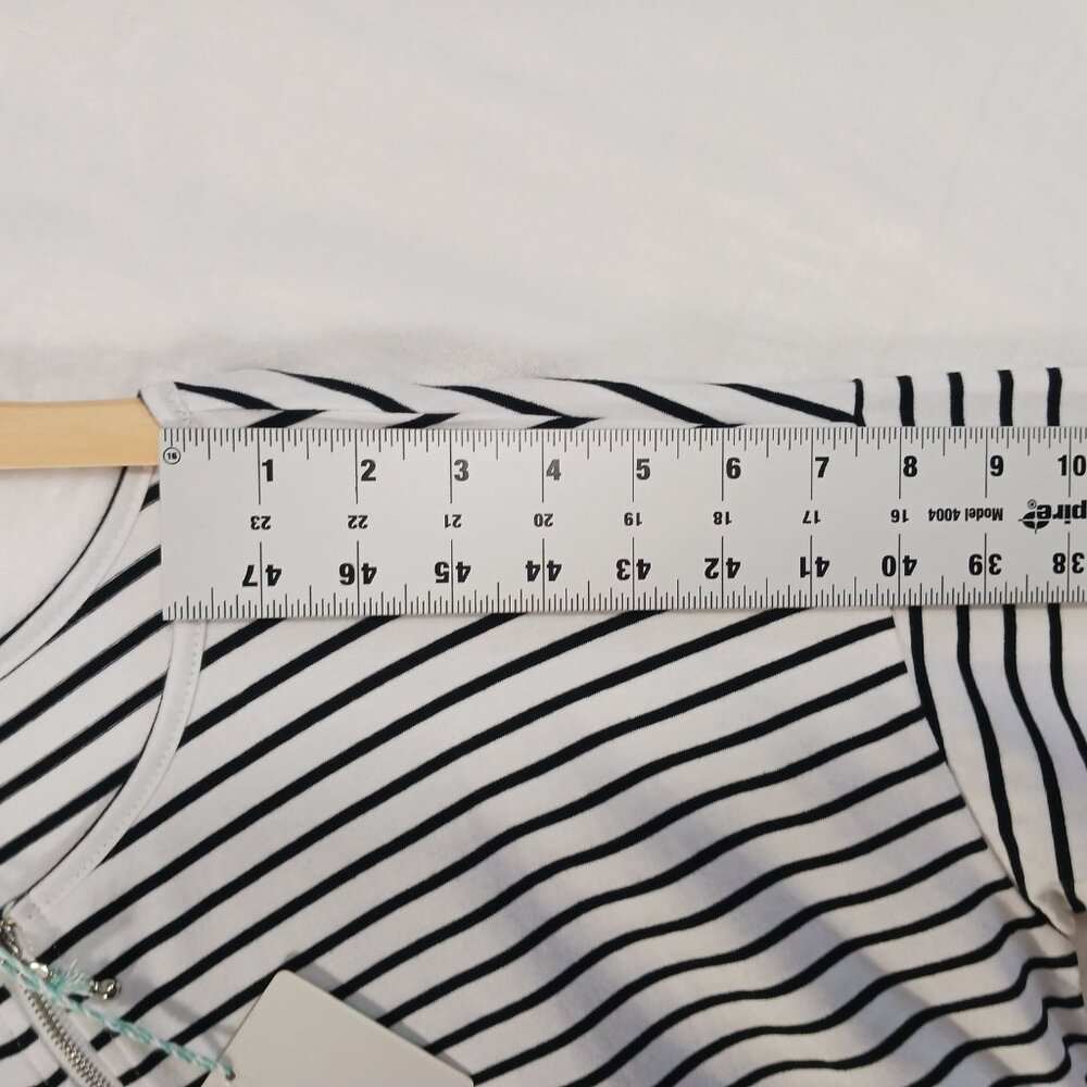 Umgee, NWT Oversized, Black and White Striped Mini Dress, Long Sleeve, Small - Picture 12 of 15